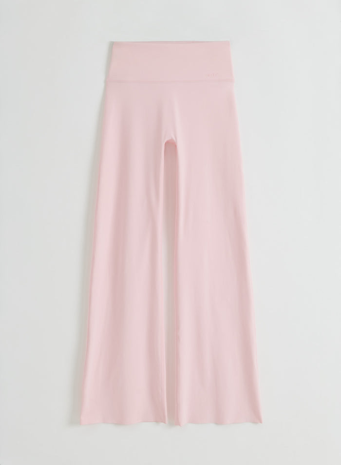 Flatlay-kuva vaaleanpunaisista aim'n Ballerina Sense Straight Leg Petite Tights -trikoista