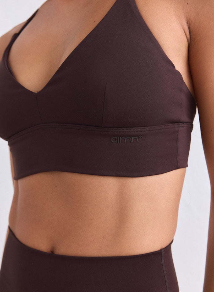 Suklaanruskeat aim'n Sense Strap Bra -urheiluliivit, joissa on pehmeä second skin -tuntu [XS-165cm]