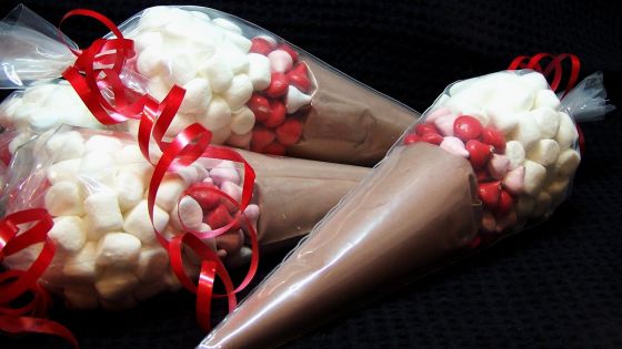 Clear Cone Favor Bags . 6x12 inches - Scrap Bits