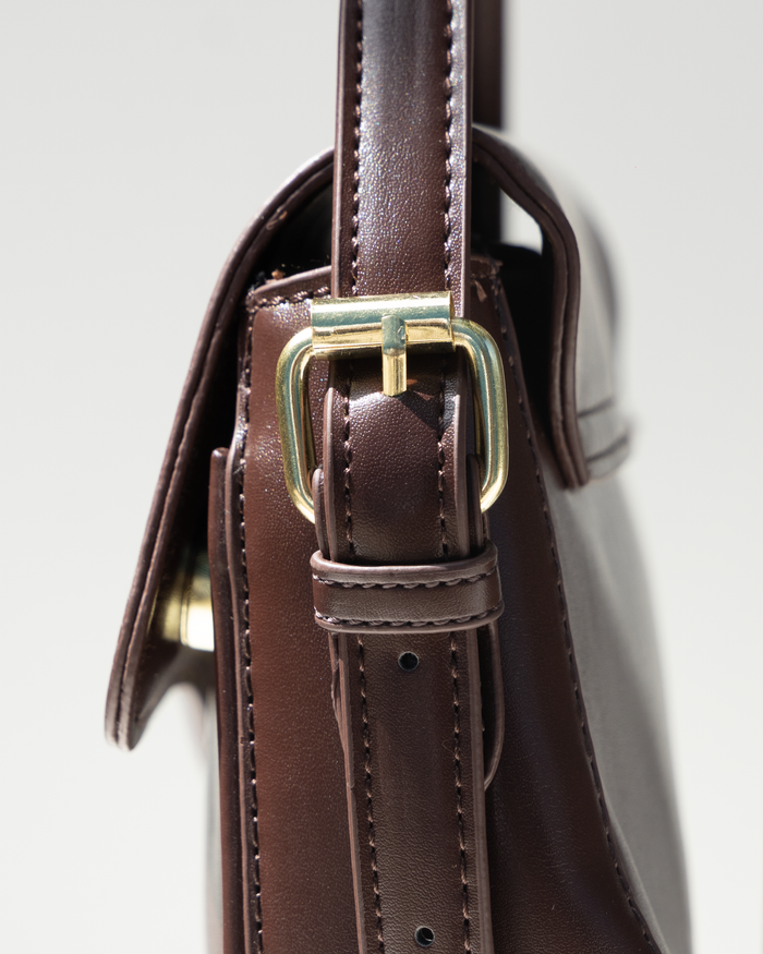 curve shoulder bag
