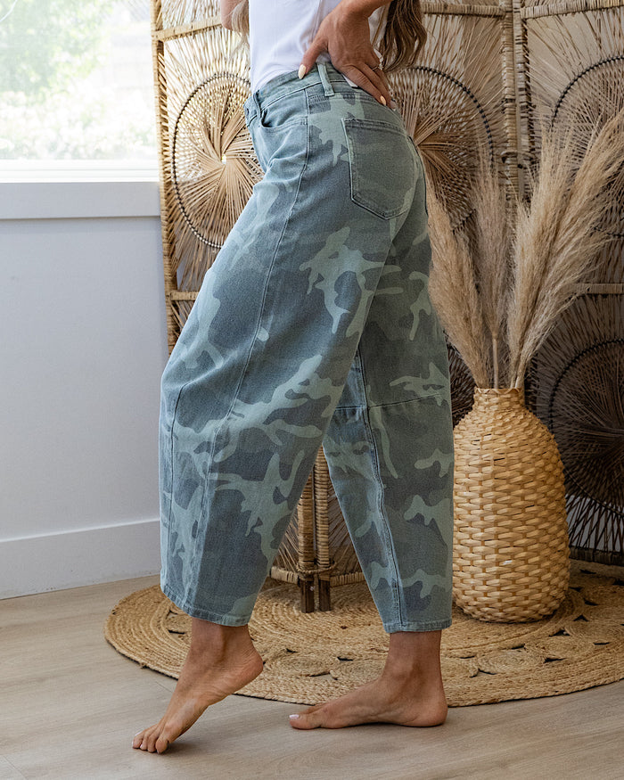 KanCan Lena Camo Barrel Jeans KanCan