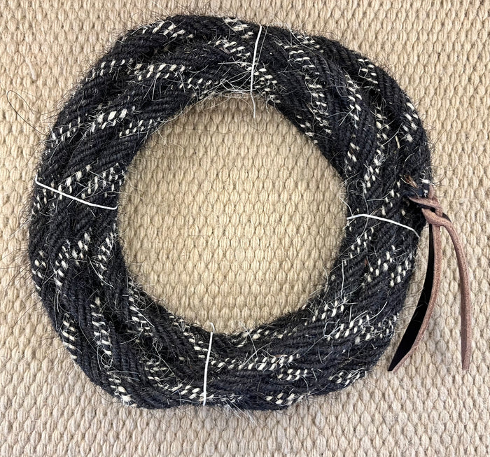 Mecate - MEC189 - Sierra Way 3/8"x22' 6-Strand Mane Hair Black and White