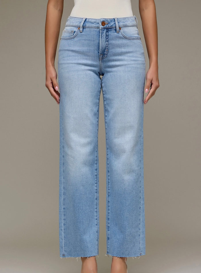 Medium Light Clean Stretch Mid Rise Classic Straight