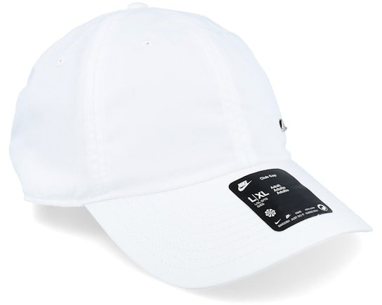 Nike Dri-FIT Club Metal Swoosh Cap