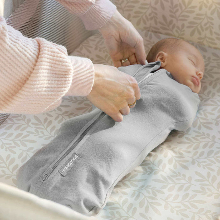 Newborn baby swaddle pod with clouds and stars design for 0-2 months infants