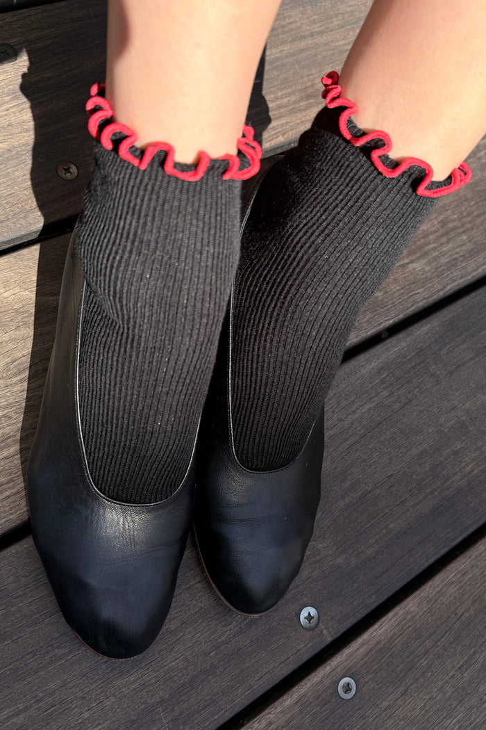 The Petite Ruffled Modal Socks - Navy/Butter