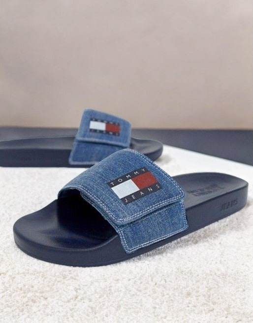 Tommy Hilfiger Slides Lifestyle Image UAE