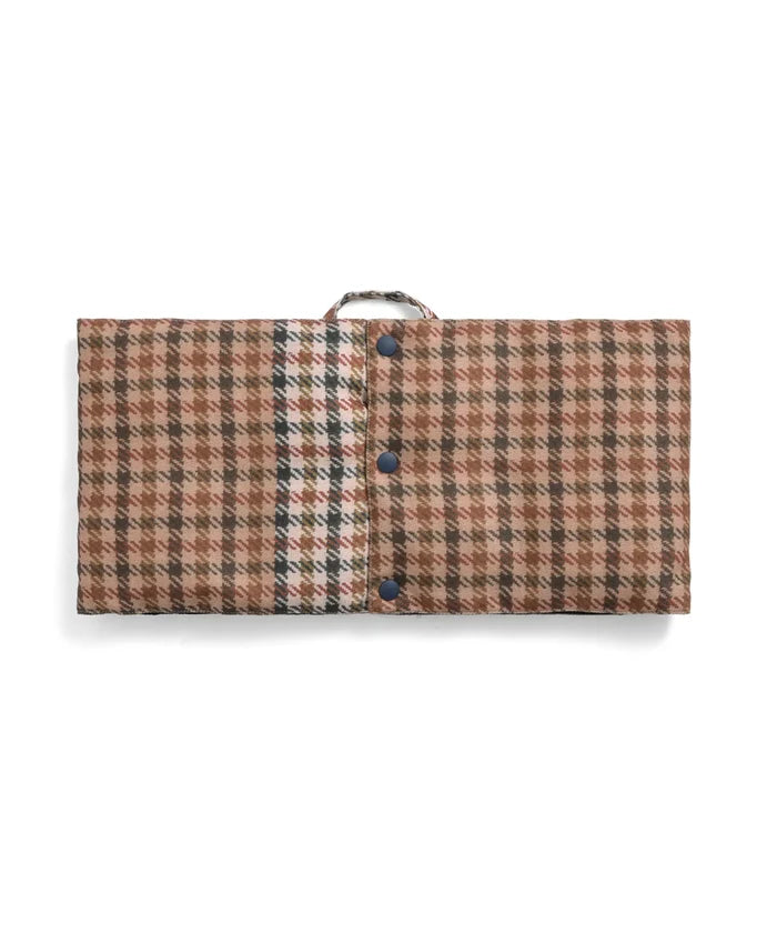Universal Works x TAION Reversible  Down Neck Warmer <UW-TA-R203>