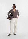 V-Neck Sweater in Fine Cashmere - Hazelnut