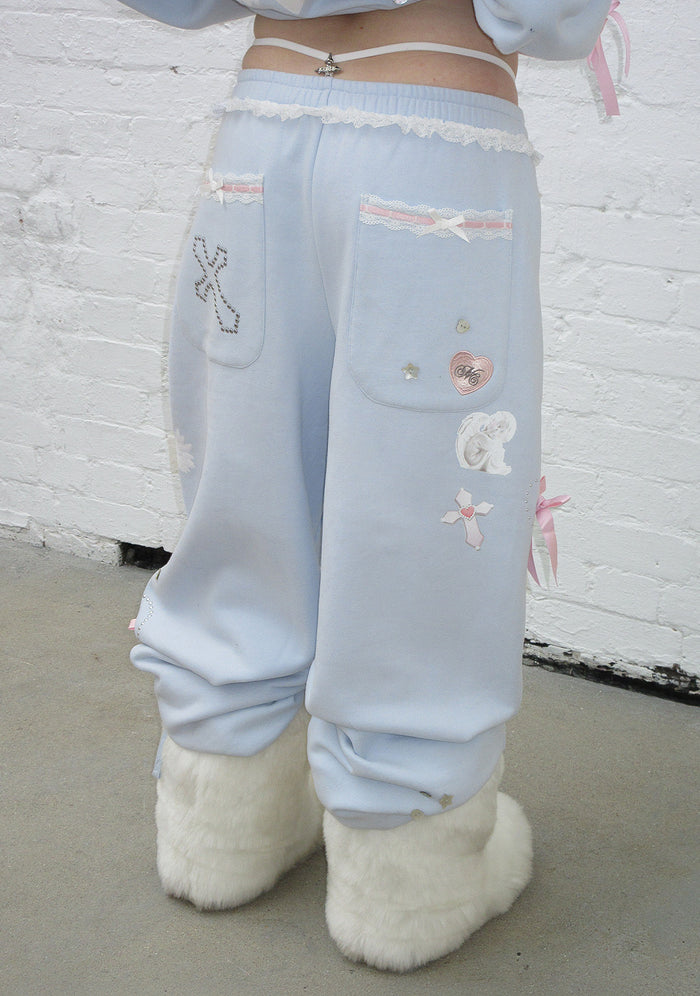 WHISPER OVERSIZED SWEATPANTS BABY BLUE