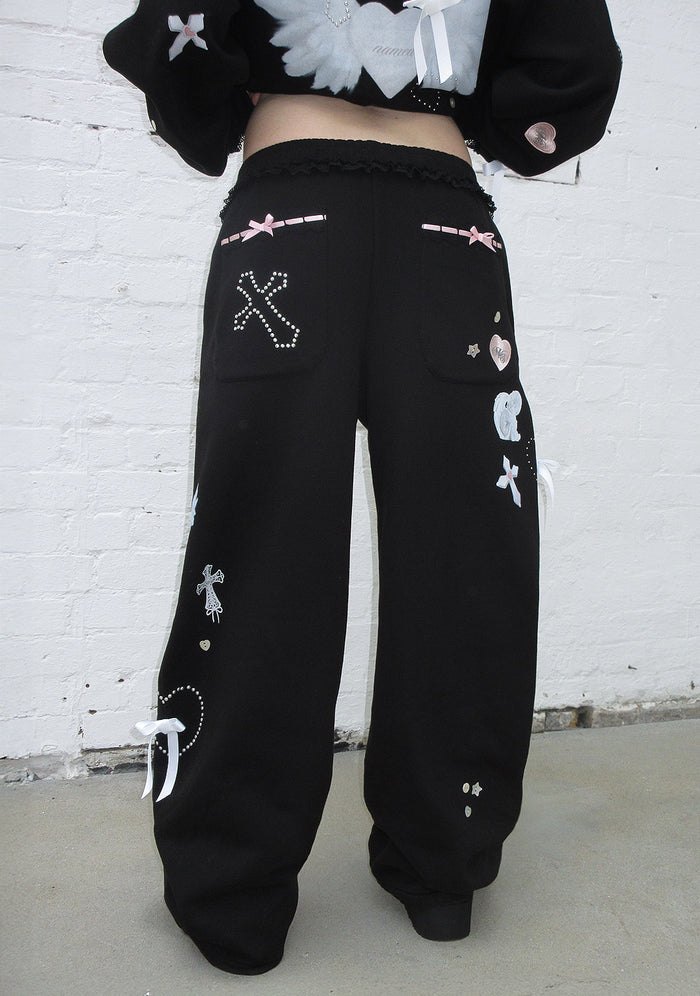 WHISPER OVERSIZED SWEATPANTS BLACK
